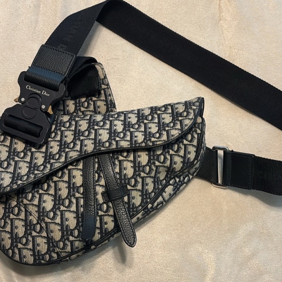 Men’s Christian Dior Oblique Saddle Bag - Picture 1 of 5